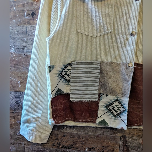 NWT Handcrafted Original Design Multi Aztec Patterned Soft Cordoroy Shacket - Picture 10 of 12